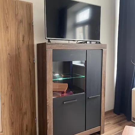 Apartment Krakowskie 2 *