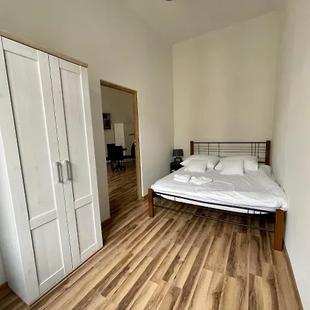Apartment Krakowskie 2